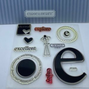 Close to my Heart - Solos « E » Stamps set.